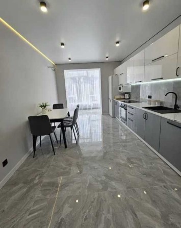 Продаж 2-к квартири з РЕМОНТОМ та якісною технікою! - фото 1