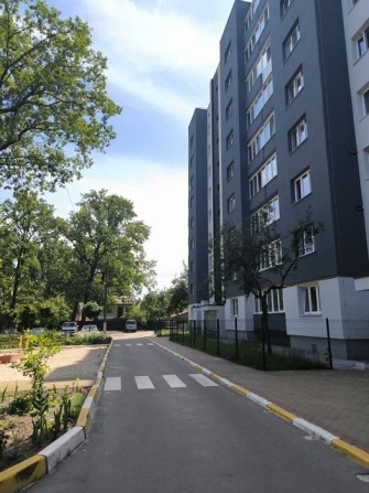 Трикімнатна квартира біля школи в Ірпені - фото 1