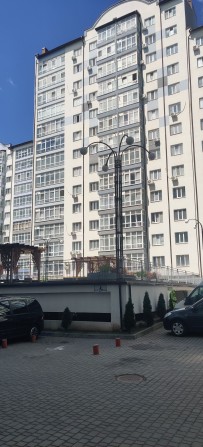 Продаж 3 кімнатної квартири в центрі - фото 1