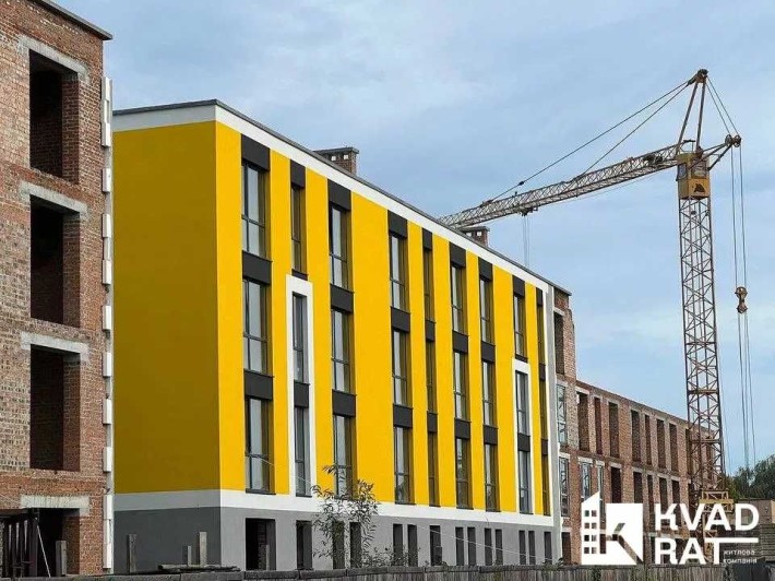 Терміново 1 кім 3 поверх в місті! у Збудованому будинку - фото 1