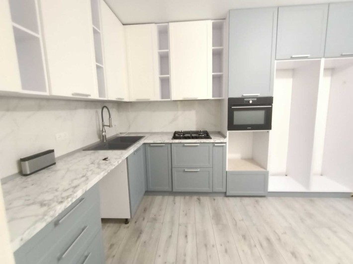 Двокімнатна квартира з ремонтом та меблями в Ірпені 59 м.кв. - фото 1