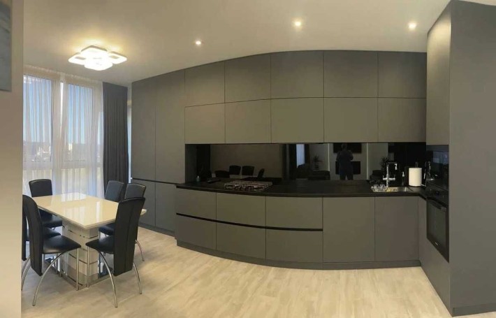 Продаж 3к квартири в спокійному районі - фото 1