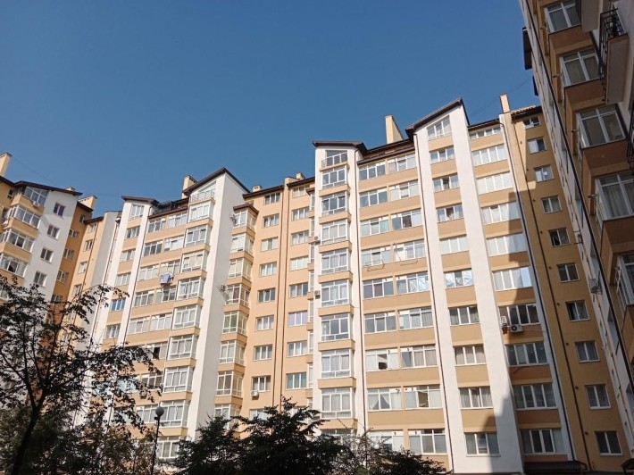 Продам 2кімнатну квартиру з частковим ремонтом. - фото 1