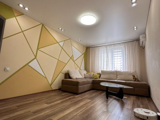 Сучасна квартира з ремонтом і мебльована Кривой Рог