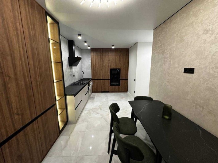 Продається стильна сучасна 2-кім в центрі ЖК FAMILY PLAZA - фото 1