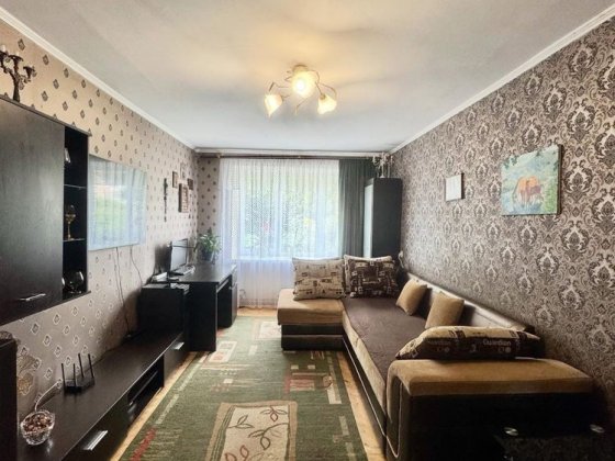 Продаж Затишна трикімнатна квартира пр-кт Відродження, Луцьк Луцьк