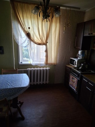 Продам 4х комнатную квартиру - фото 1