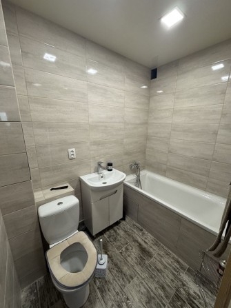 Продам 2х комнатную квартру в районе кристала - фото 1