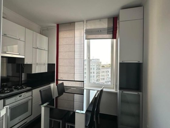 Квартира з ремонтом в новобудові