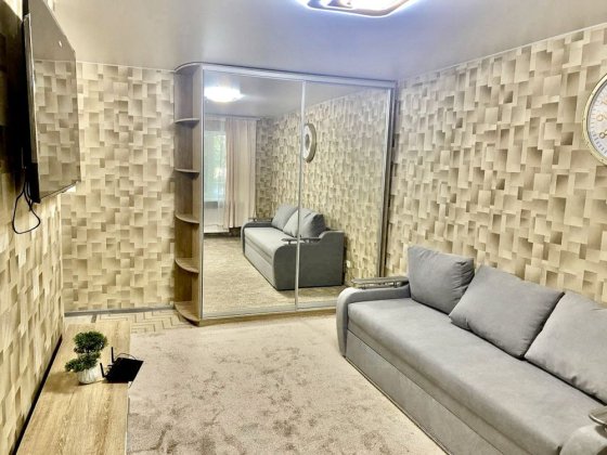 Продаж 1о кімнатної квартири в Нагірній частині біля 18 школи Кременчуг