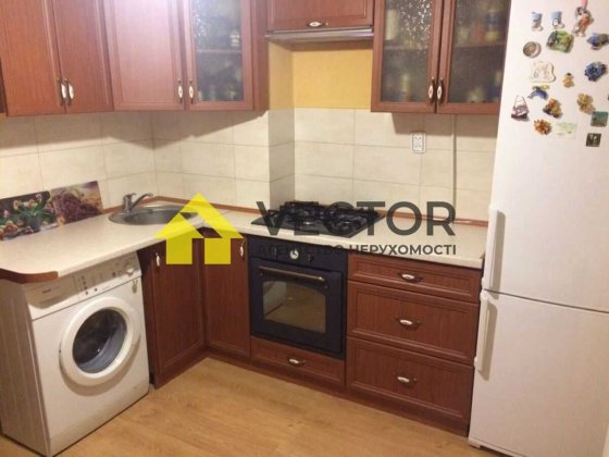 1кімнатна квартира з ремонтом Покращене планування. Кухня 9м2. пов 4/9 Полтава