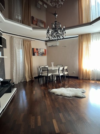 Продам 3к квартиру 132кв.м ЦЕНТР - фото 1