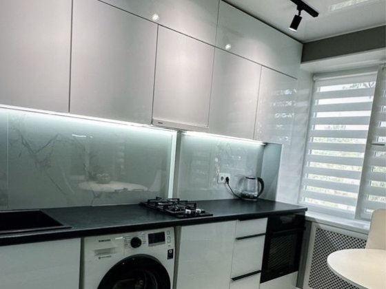 Продаю 2 комнатную квартиру по ул. Владимира Великого «Мелешкина» Кривий Ріг