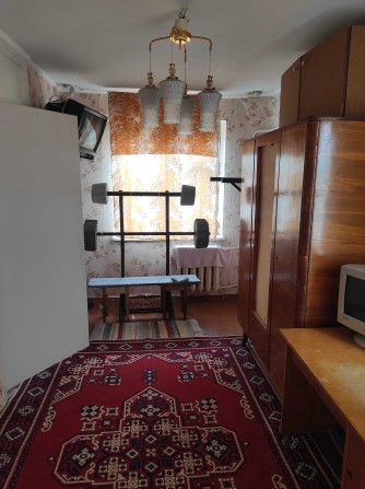 Продам 2-х кімнатну квартиру - фото 1