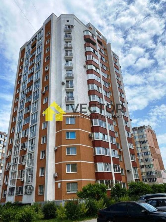 Терміновий продаж 3-х кім. 87м²! ХОРОШИЙ ТОРГ! ЛЕВАДА! - фото 1