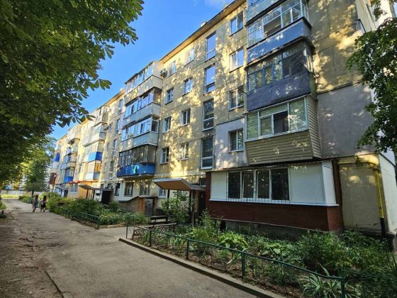 Продаж гарної трикімнатної квартири на Алмазному по вул.Алмазна. Полтава