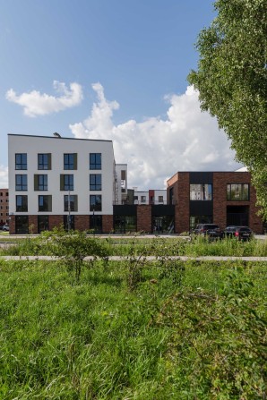 Продам двокімнатну квартиру з балконом від забудовника - фото 1
