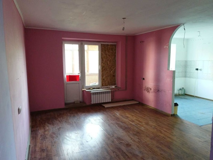 Продам 1 ком.кв 36 м.кв  по ул.49 Гд. 3этаж кирпичный дом. - фото 1