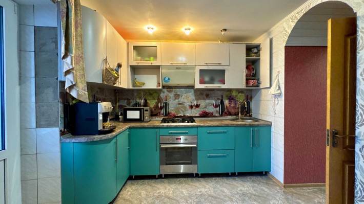 Продаж 3к квартири. Код 17359 - фото 1