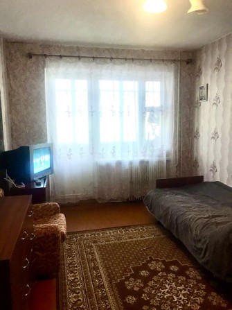 Продаю 1-кімнатну квартиру в районі 12 школи. - фото 1