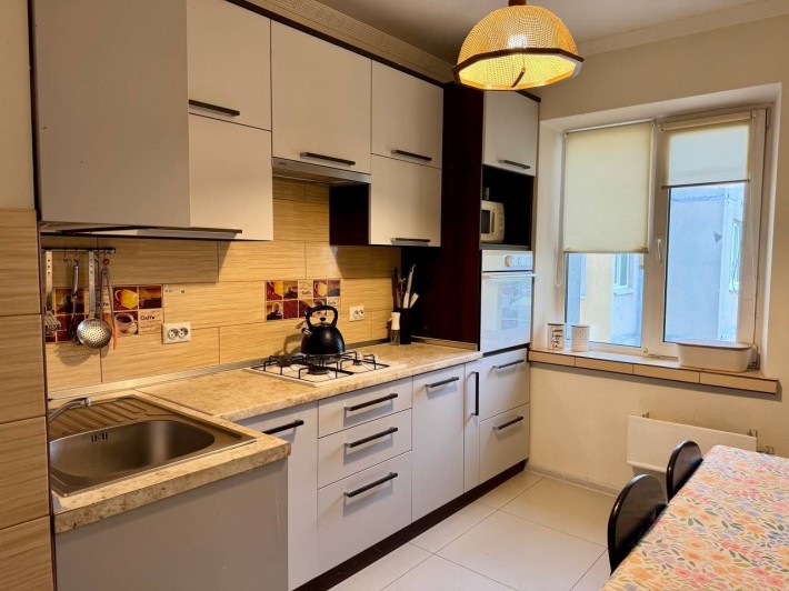 Продаж 3-кімнатної квартири з ремонтом! - фото 1