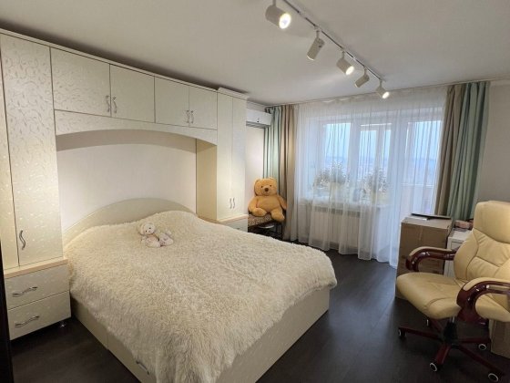 Продам 3 кім квартиру в цегляному будинку на Металлургів Сумы