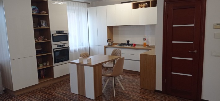 Продам 3 кімнатну квартиру - фото 1