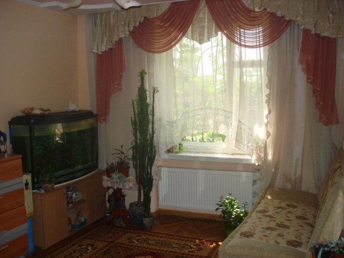 ВЛАСНИК 3кімн.сталінка поруч центру 1пов.76кв.м. з і/о,житл.стан - фото 1