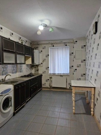 Продам 1 к. квартиру в НОВОБУДОВІ з а/о та ремонтом на Г.Кондратьєва. - фото 1