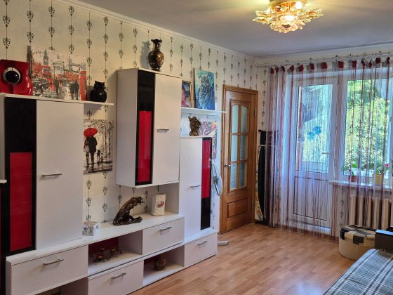 Творча і затишна квартира біля кінотеатру Дружба, 2й поверх Сумы