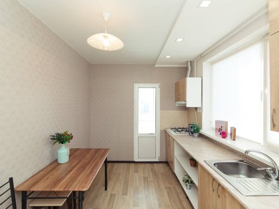 Продам 2 ком с АО, 3й этаж, Центр, Мебель, Техника Сумы