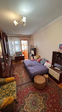 Продаж 1-но кімнатної Хрущовки, по вул. Незалежності Проспект 88А. - фото 1