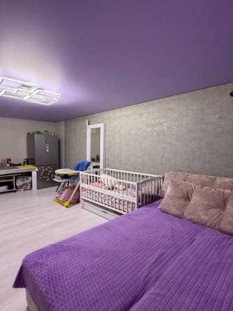 Поділ. Кімната з ремонтом, 8/9 поверх, 18 м² - фото 1