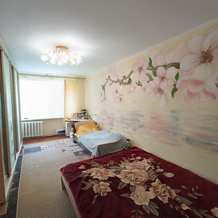 Продаж 2 к кв на Роменській - фото 1