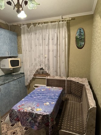 1 кімнатна простора квартира  3 поверх Цегляний будинок - фото 1