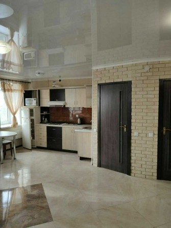 Продаж 1-кімнатної квартири по вул. Металургів - фото 1