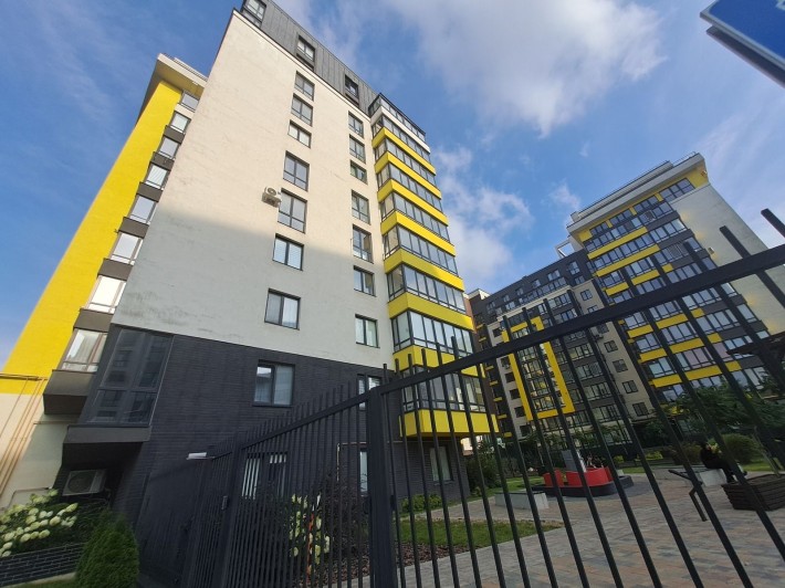 Продаж 2к квартири 65 кв. м на вул. Енергетична - фото 1