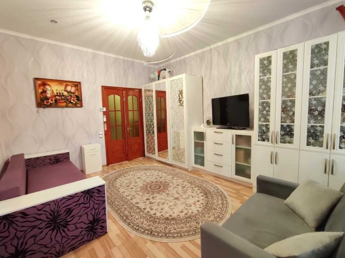 Продається 1-кімн квартира на вул. Синагоги (історичний Центр міста) - фото 1