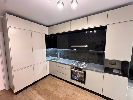 Щербанюка 1-но кімнатна новобудова Чернівці