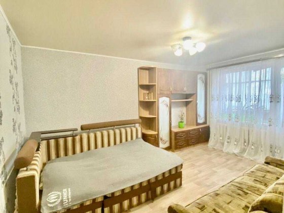 Продаж 2-кімнатної вул. І. Сірка поруч о.Чеха. Два балкони! 3/9 поверх Сумы