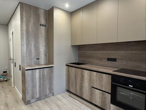 Продається 1-кімнатна квартира з ремонтом у зручному районі Ужгород