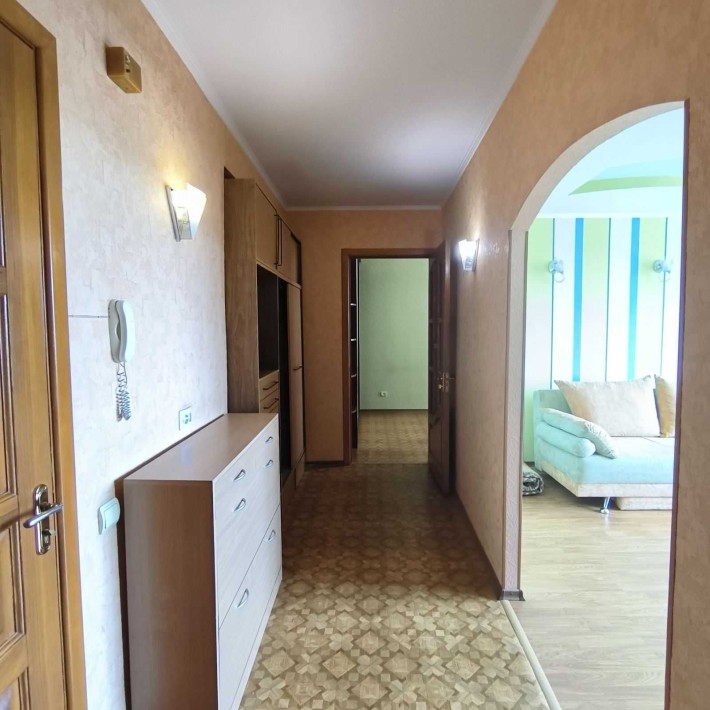 Терміновий продаж 2-х кімнатної кв. Цегляний будинок неподалік Центру - фото 1