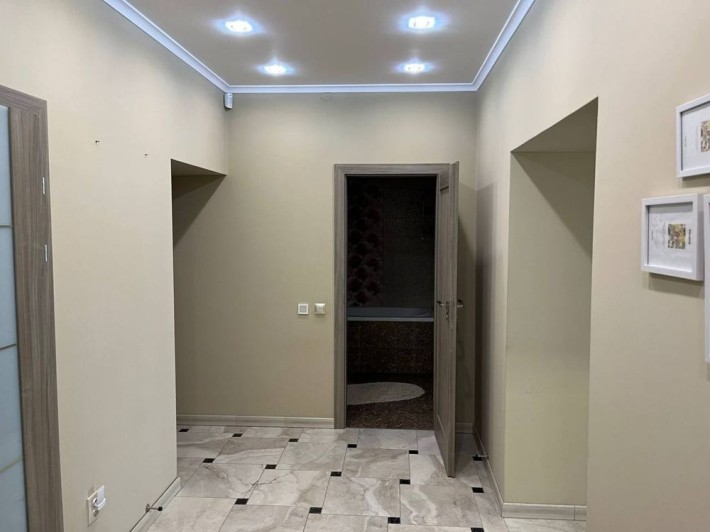 Продаж квартири по вул.Володимирська - фото 1