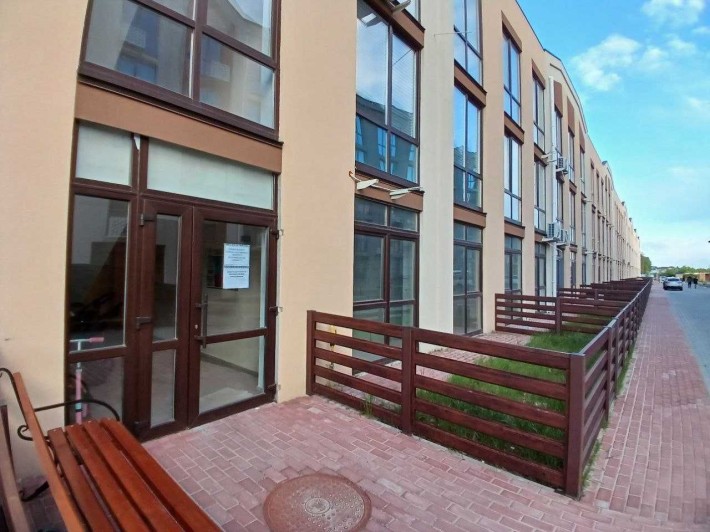 1м2=650уе Продам трикімнатну квартиру з власним двором. Розстрочка - фото 1