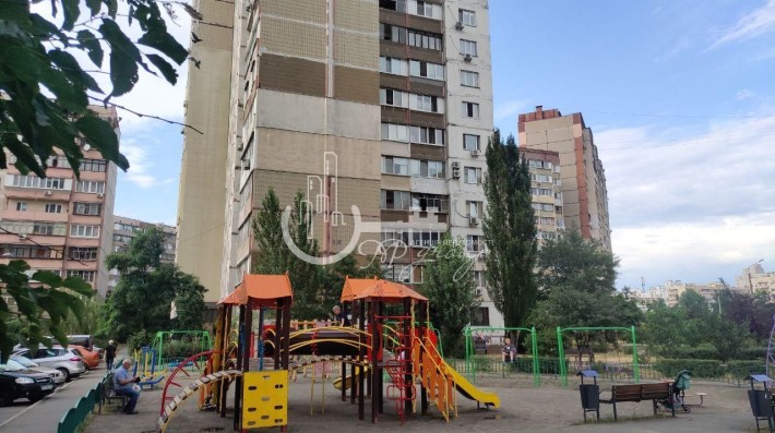 Продаж, 2к, вул Бальзака, 82, БЕЗ КОМІСІЇ - фото 1