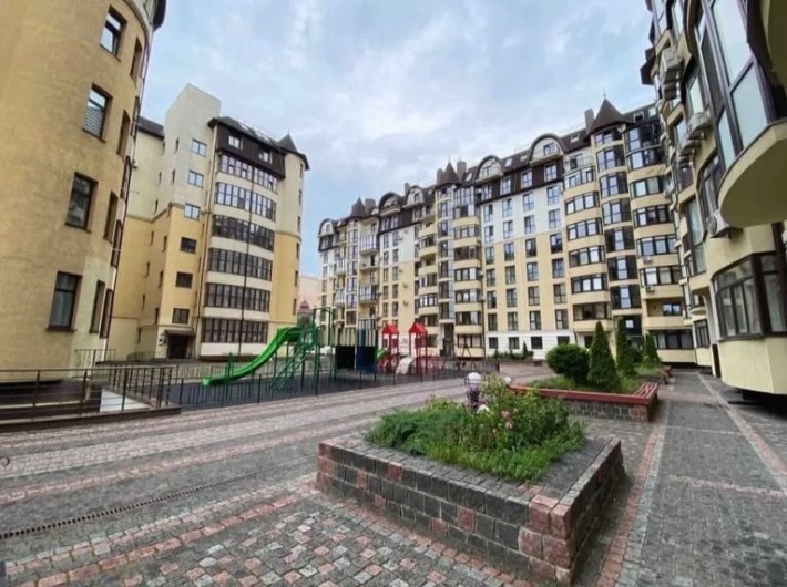2х кімн з сучасним ремонтом в елітному районі на вул Суворова! - фото 1