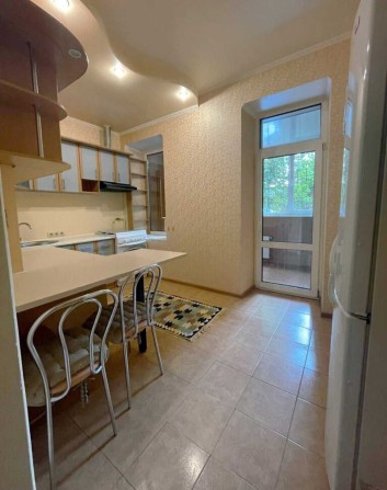Продаж квартири в центрі міста - фото 1