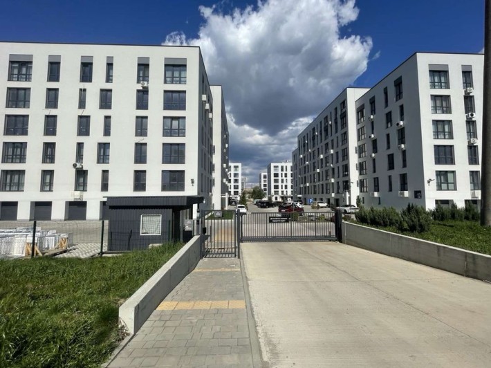 Продається 3-кімнатна квартира в ЖК «Квадрат» - фото 1