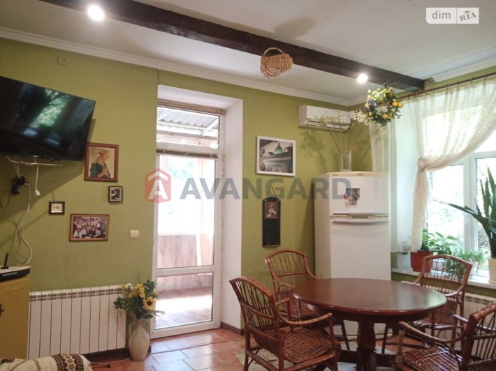 Продам 2к квартиру з якісним ремонтом в Центрі міста - фото 1