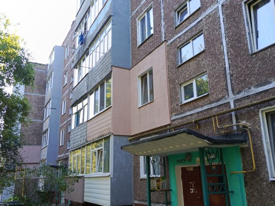 Продаж 2 к.кв.Льотна АТБ Чернигов